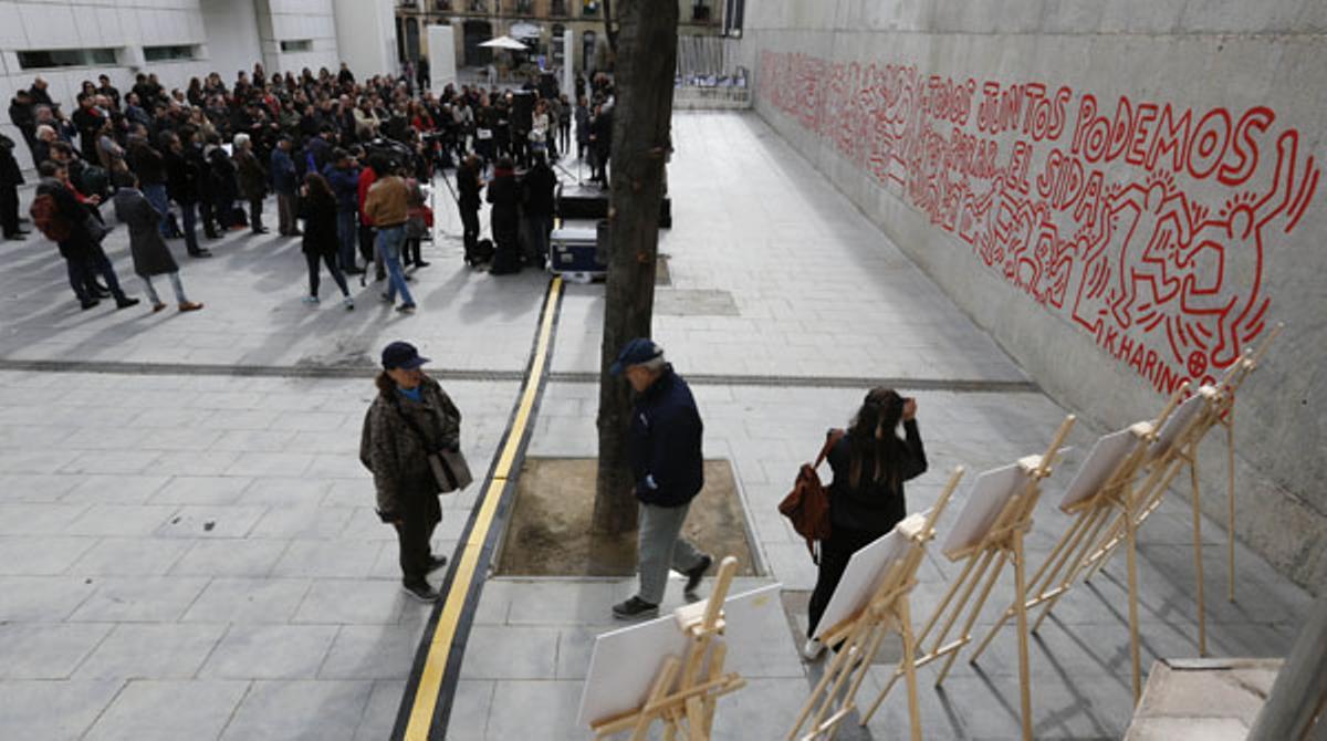 25 anys del mural contra la sida de Keith Haring al Raval .
