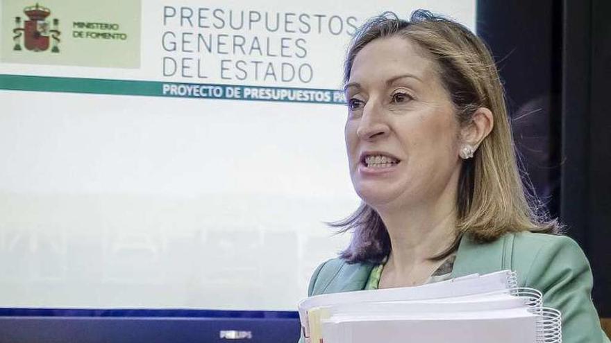 La ministra de Fomento, Ana Pastor.