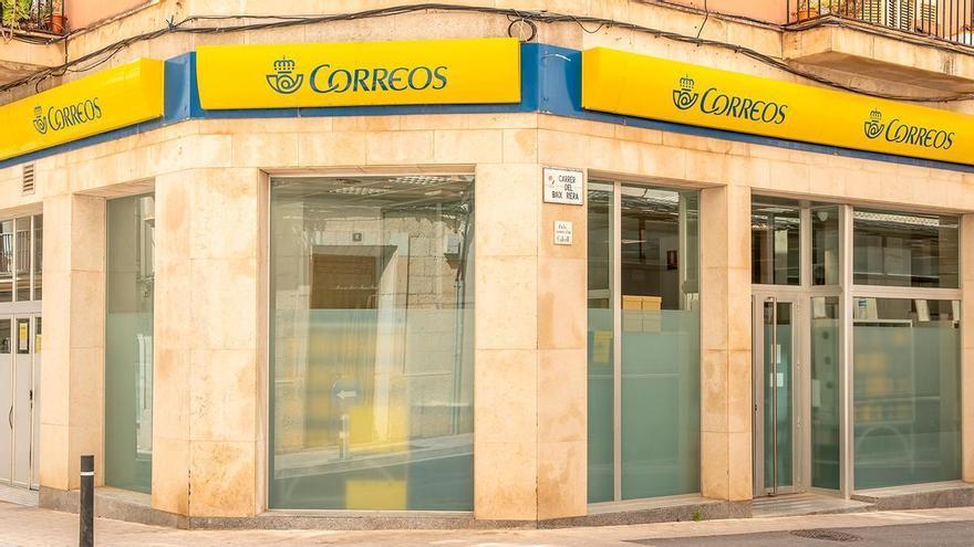 Adiós a los cajeros automáticos: así se puede sacar dinero desde las oficinas de Correos