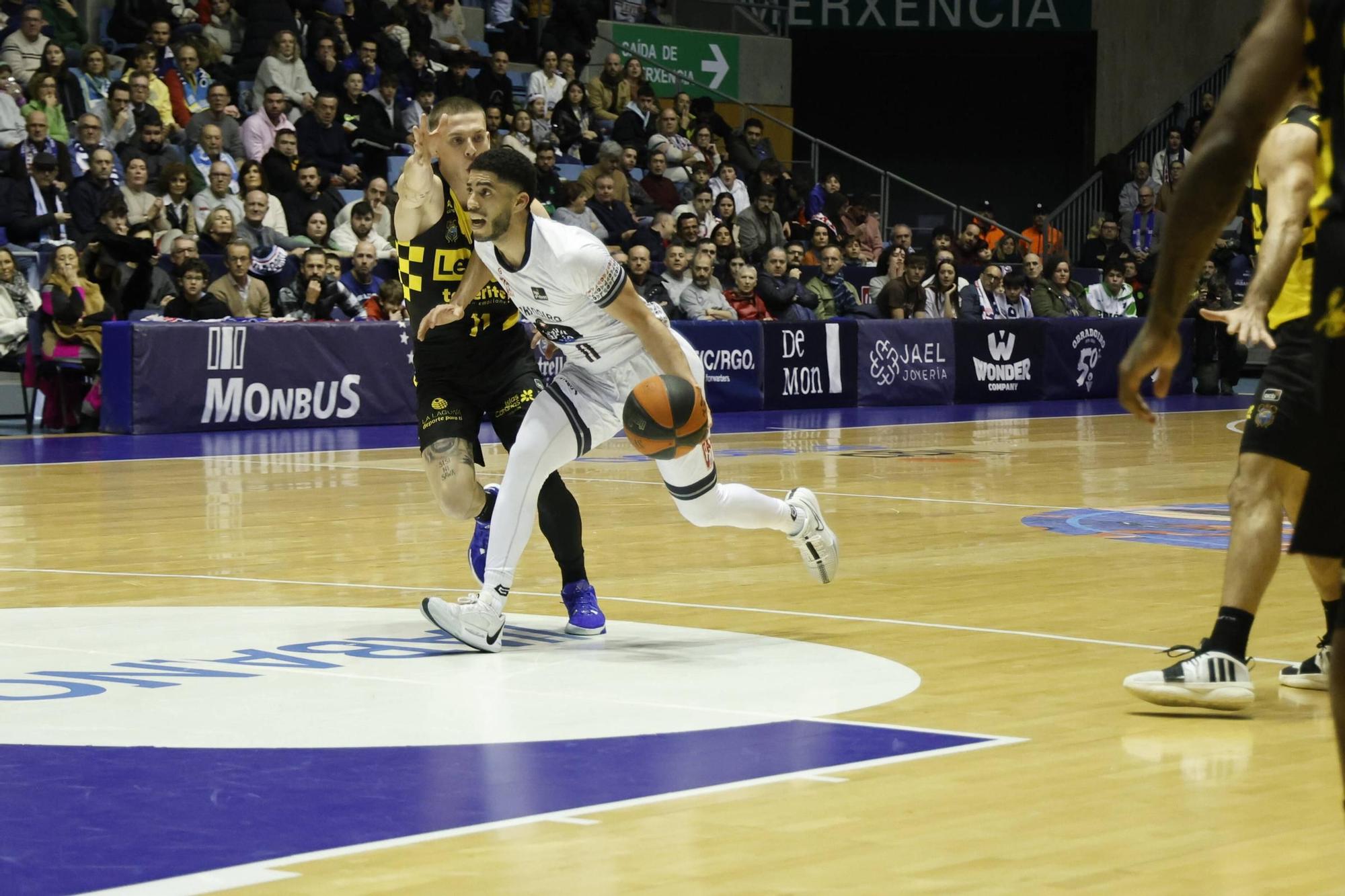 El Obradoiro suma otra derrota, esta ante el Tenerife por 86 a 97 en el Multiusos Fontes do Sar