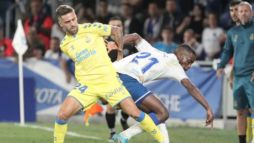 Pejiño saw a red card against Tenerife and falls from the start of 2022-23