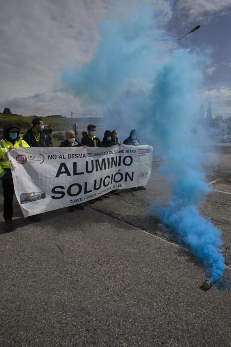 La plantilla de Alu Ibérica se moviliza