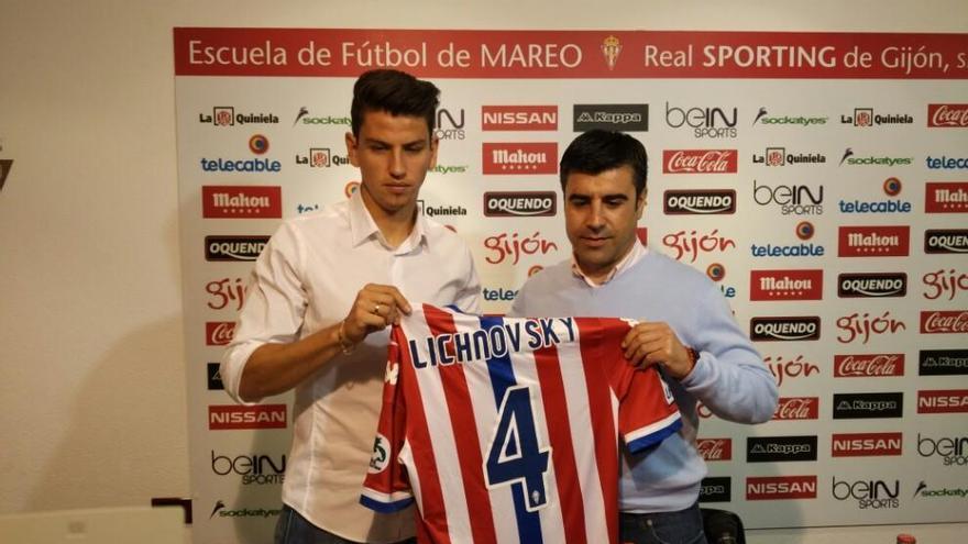 Lichnovsky, junto a Nico Rodríguez