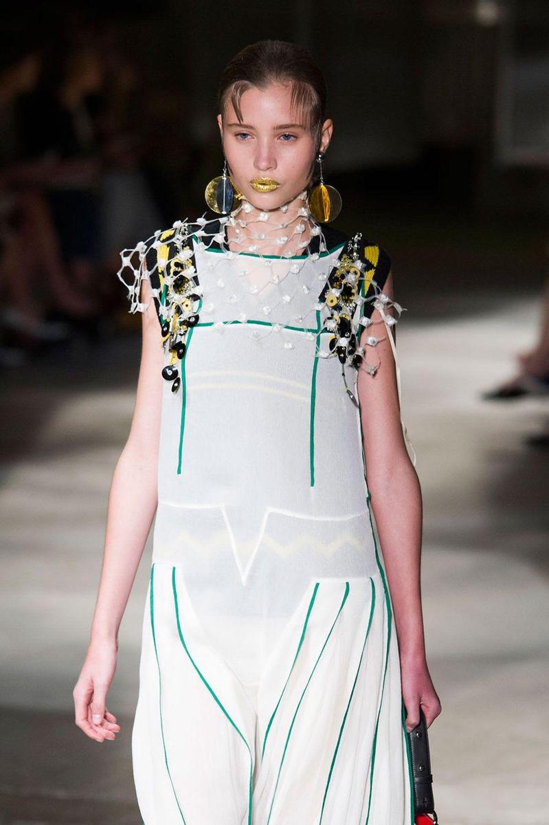 MFW: Prada Primavera/Verano 2016, detalles