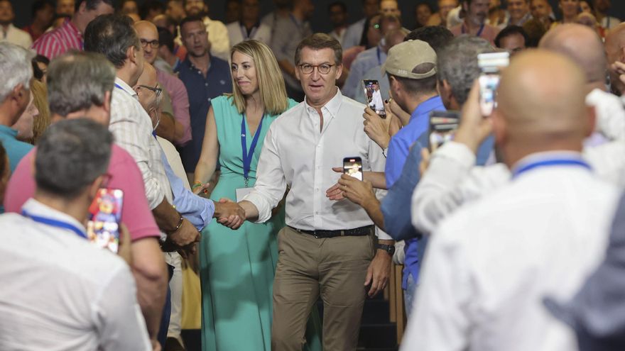 Feijoo pide "respeto" para Extremadura cuando se anuncia la alta velocidad.