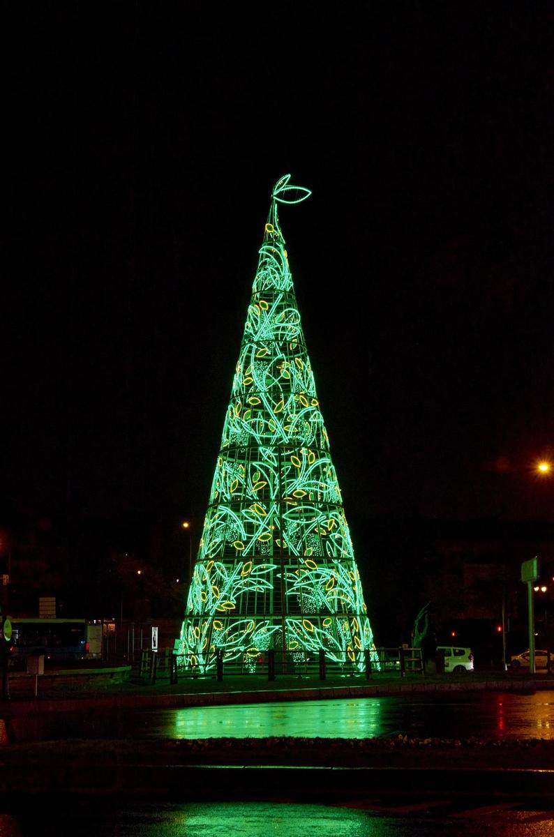 3ª parada Luces de Navidad:  Plaza de San Juan de la Cruz, por Helena Rohner