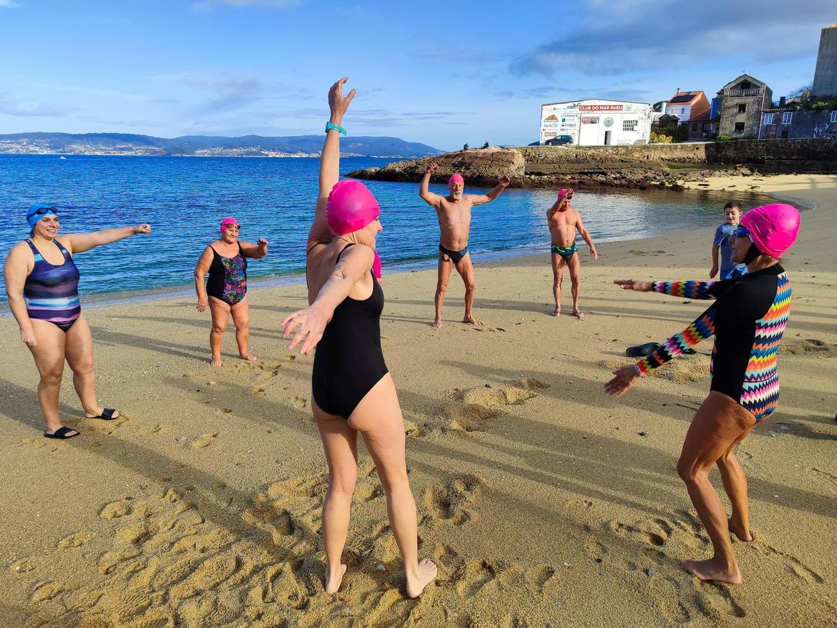 Un chapuzón reivindicativo en Pescadoira (Bueu) por el Día de Reyes Un chapuzón reivindicativo en Pescadoira (Bueu) por el Día de Reyes