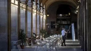 La larga e irregular jornada laboral en España dilata los horarios de la hostelería