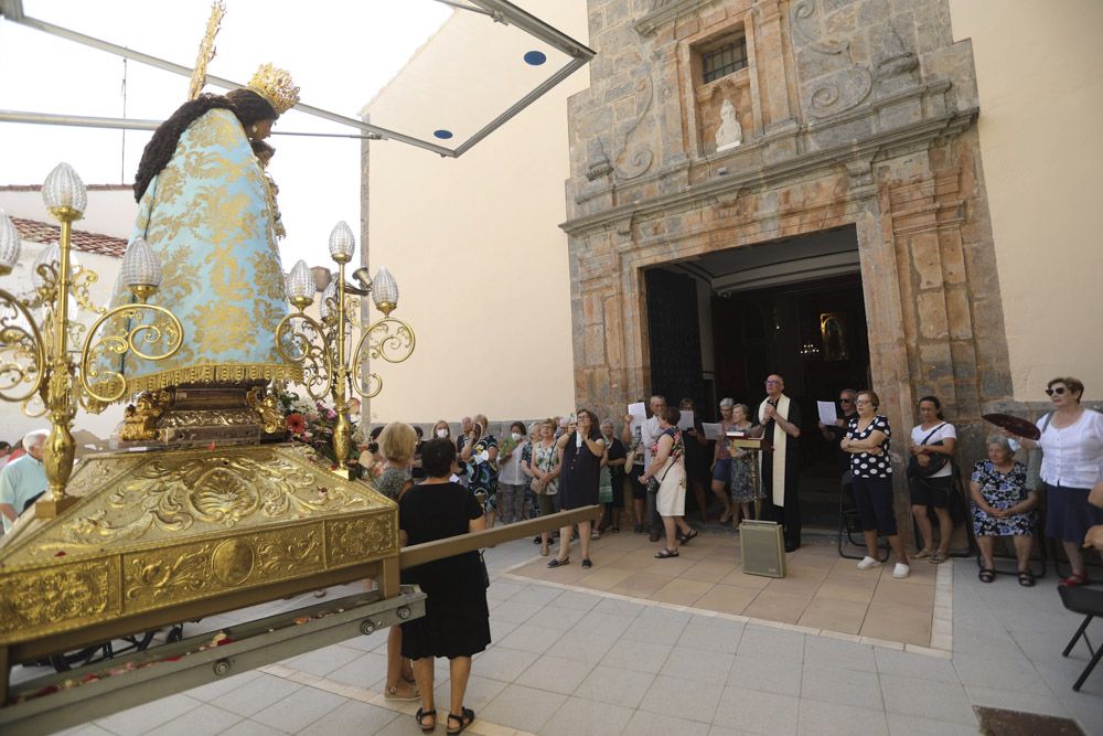 La Peregrina recorre los pueblos de les Valls, en Camp de Morvedre.