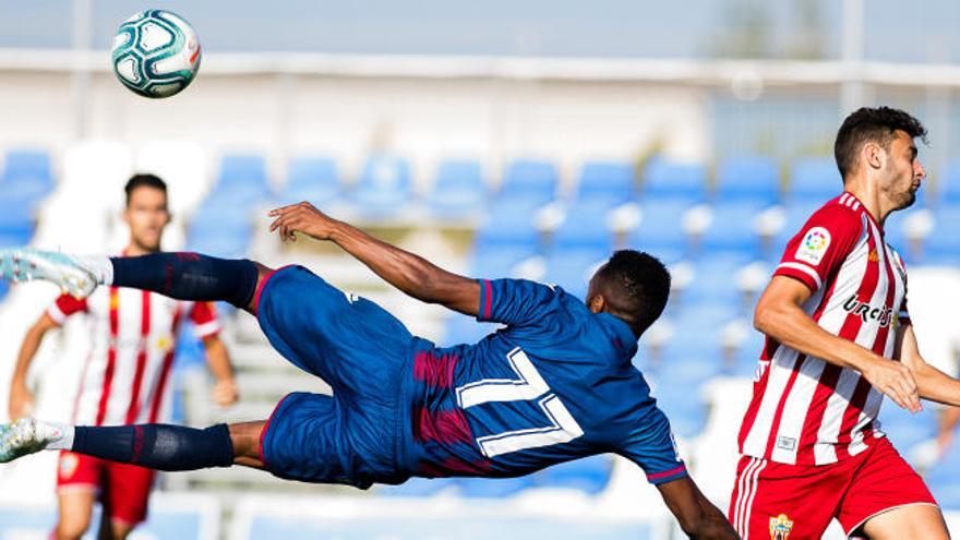 Gustavo Munúa, cuarto rival de la pretemporada