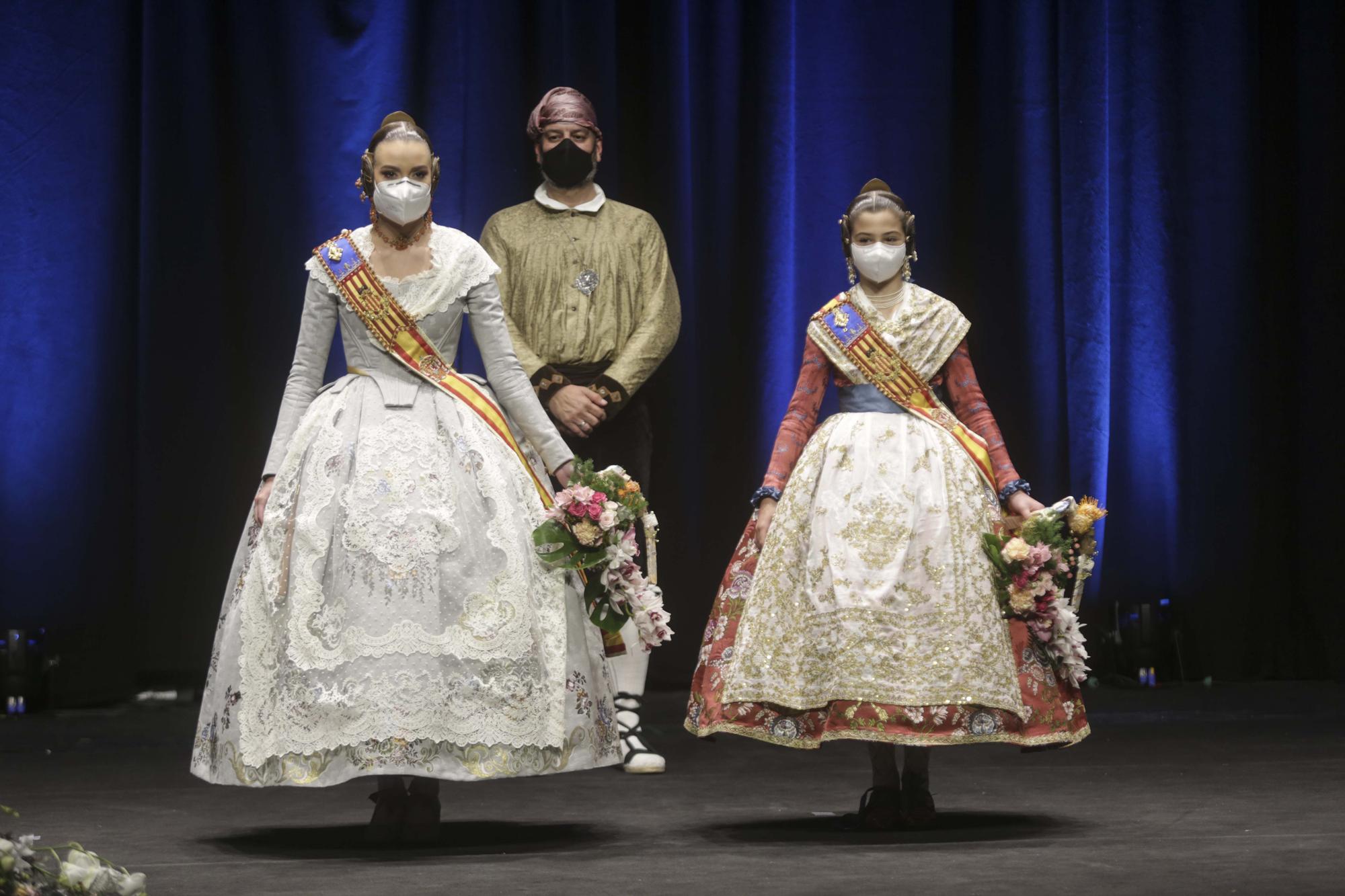 Tercer desfile de indumentaria tradicional Fallas Unesco (Tanda II)