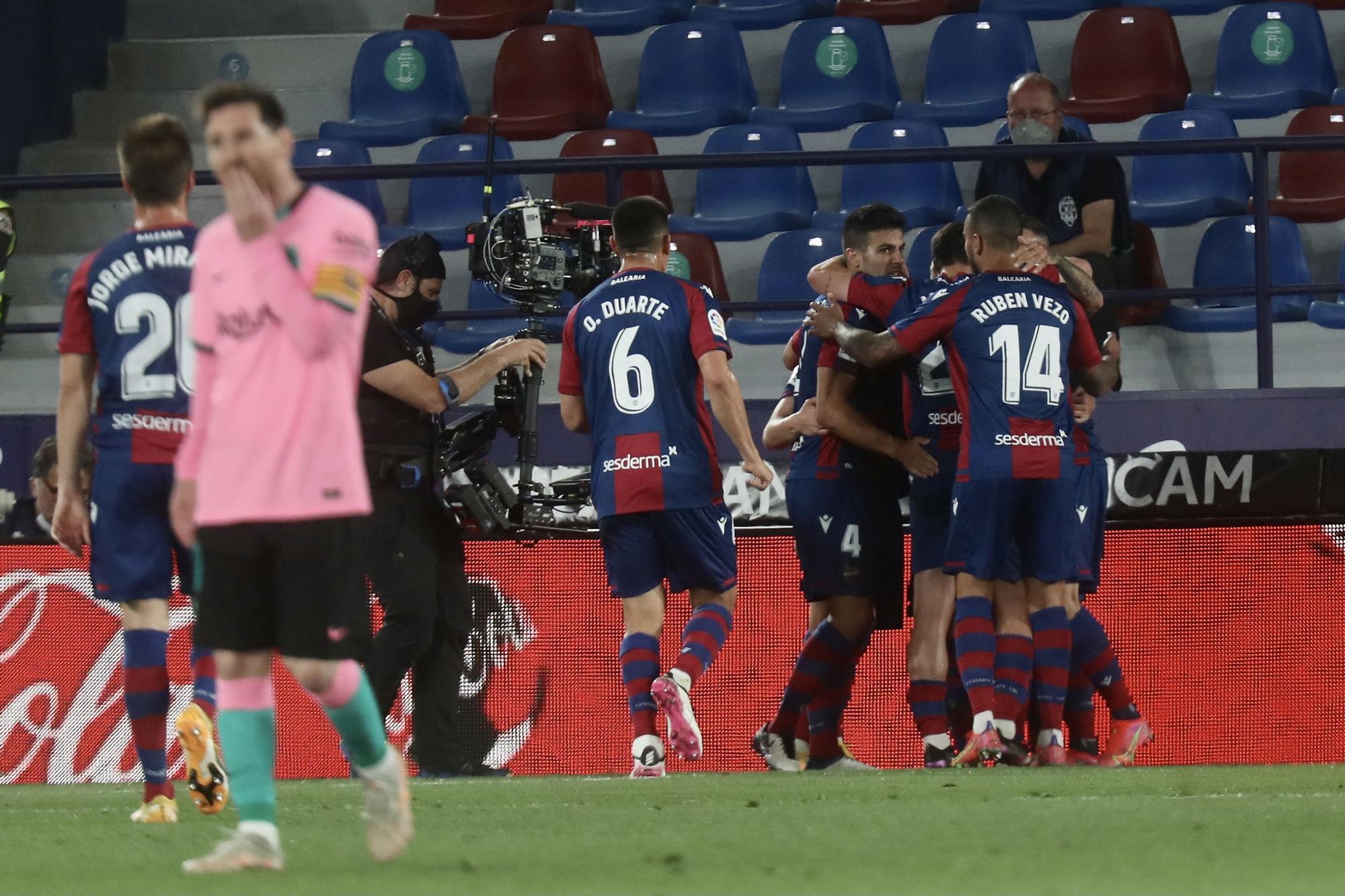 Las imágenes del empate entre el Levante y Barcelona en el Ciutat de València