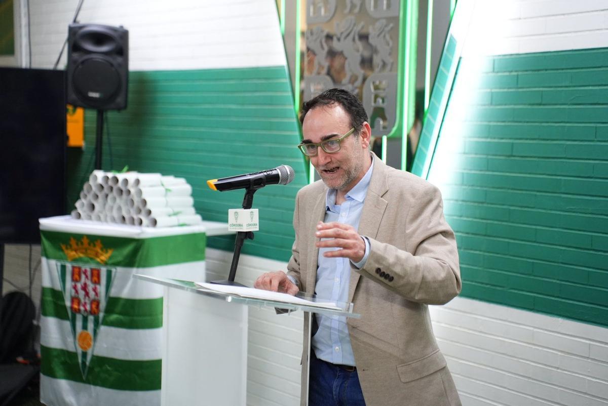 José Luis Llergo, presidente de la Federación, durante el acto.
