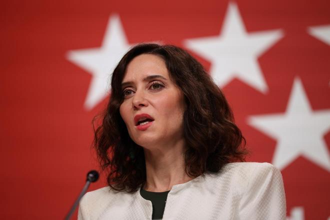 El PSOE pide explicaciones por la compra de un ático en Chamberí como oficina para Ayuso