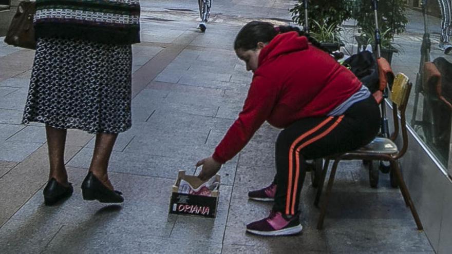 La peor situación de las mujeres hace que un 25% de personas viva en la pobreza