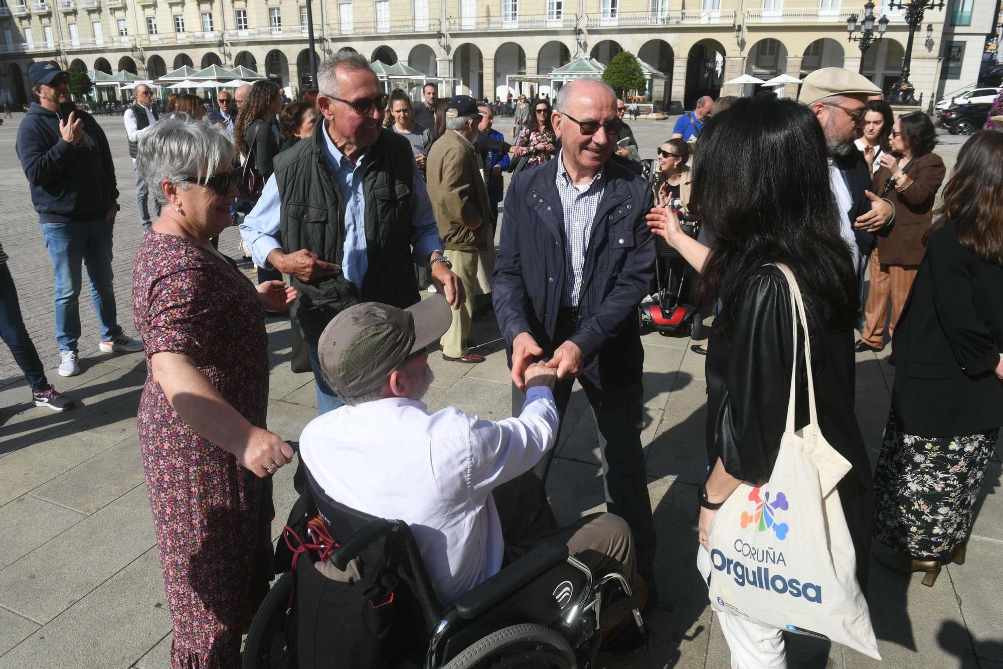 Lectura de un manifiesto en María Pita por el Día Mundial del Párkison