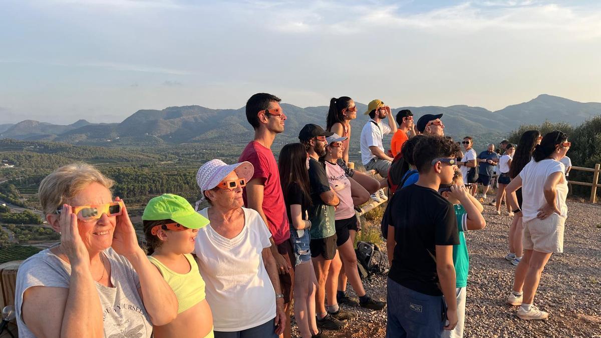 El eclipse desde el Picaio en Algímia d'Alfara.