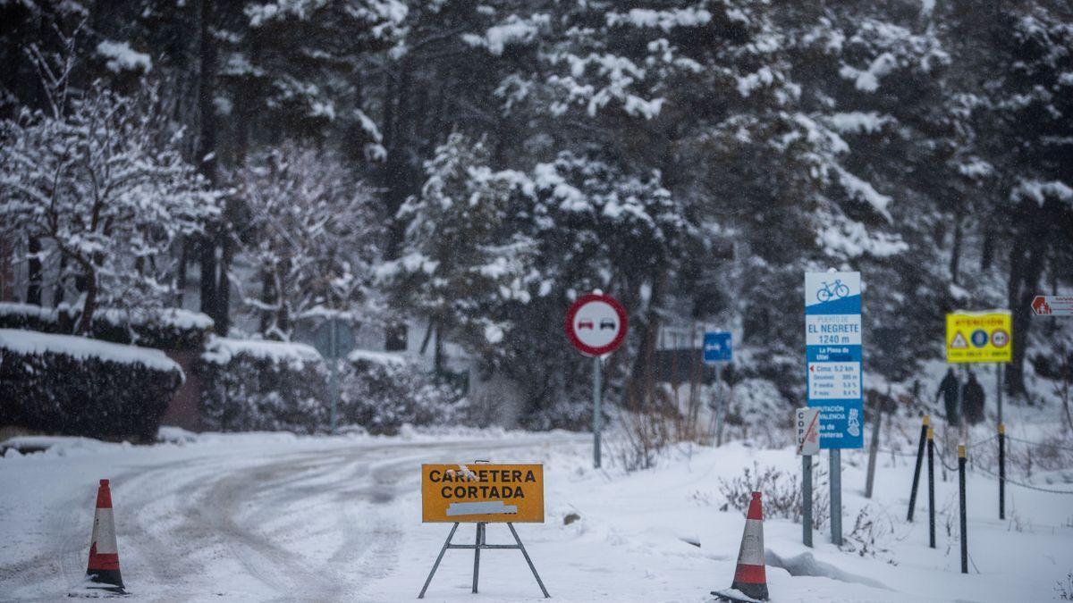 Ocho carreteras de Castellón permanecen cerradas al tráfico tras el temporal