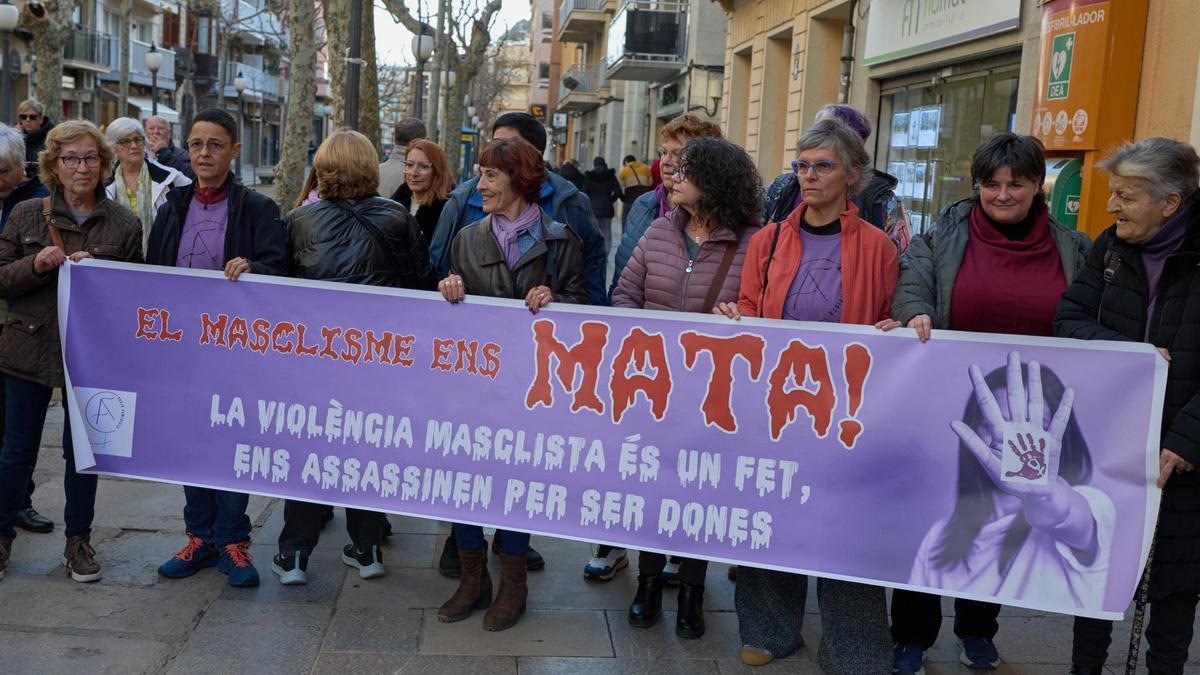 Minut de silenci per la mort d'una dona a mans de la seva parella a Blanes enguany.