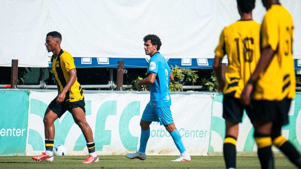 Mateu Jaume, durante el partido ante el Al Ittihad, en Marbella.