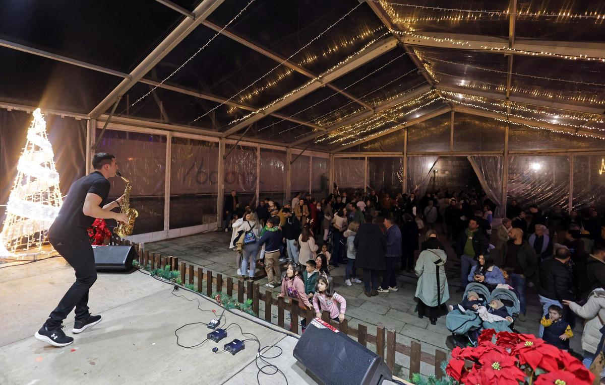Baiona enciende sus luces de Navidad Baiona enciende sus luces de Navidad