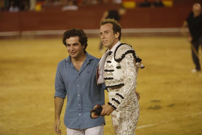 Román firma la faena de su vida e indulta a “Escondido” de Santiago Domecq en la Feria de Julio