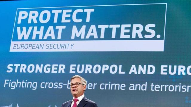 El comissari europeu d’Assumptes d’Interior i Migració, Magnus Brunner, assisteix a una roda de premsa sobre l’enfortiment de l’Europol i l’Eurojust per intensificar la lluita contra la delinqüència transfronterera i el terrorisme.