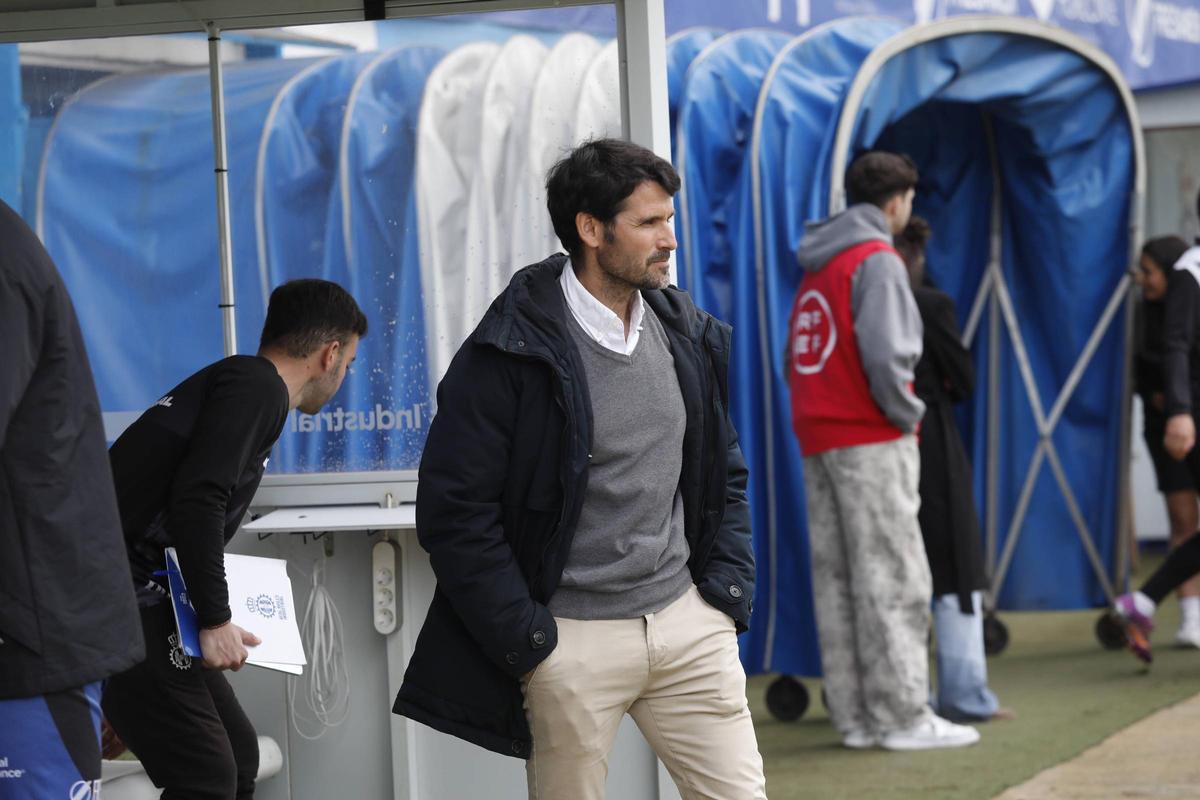 Lolo Esocbar, durante el partido ante el Guadalajara