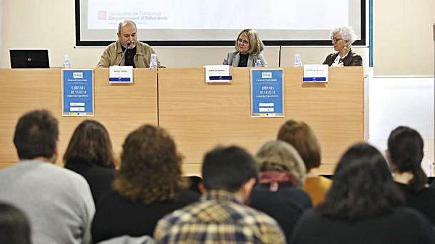 Un moment de l&#039;acte a la Factoria Coma Cros de Salt.