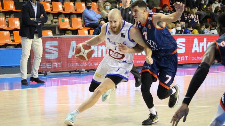 Los detalles dejan al CB Marbella sin botín en Burgos (96-85)