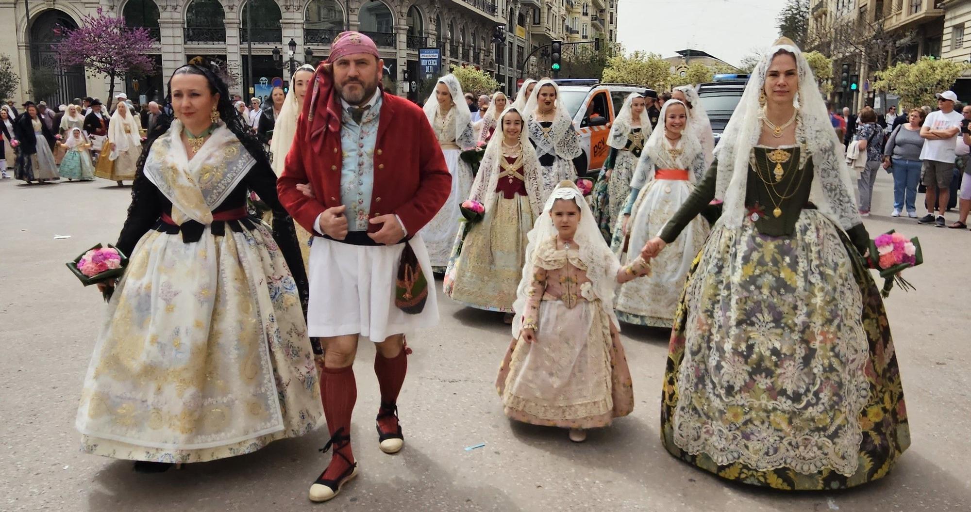 Las Fallas en la Ofrenda de San Vicente Ferrer 2024