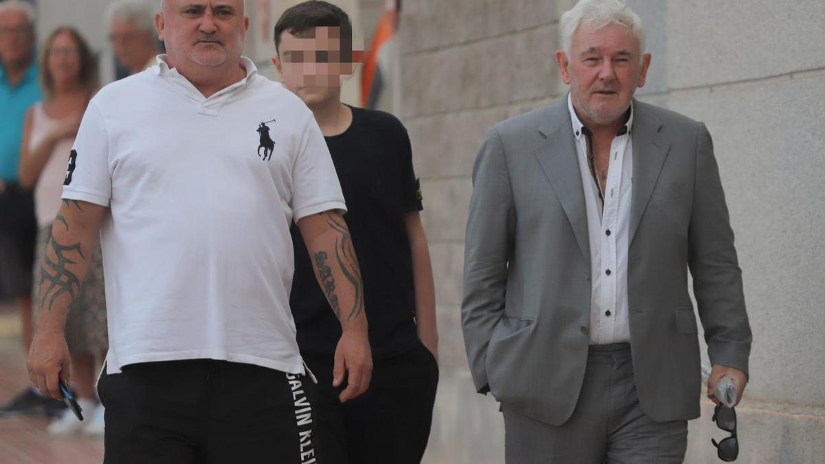John Gilligan, en su acceso a los juzgados de Torrevieja