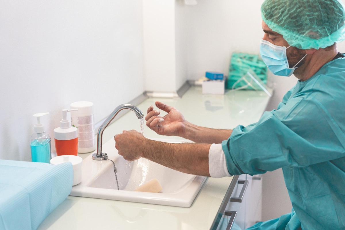 Los profesionales sanitarios de la salud bucodental han elaborado la guía “La boca en tiempos de Covid-19”