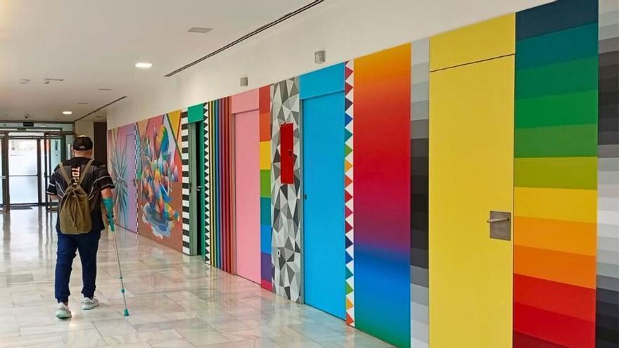 Okuda vuelve a dejar su firma sobre València en colaboración con Casa Caridad