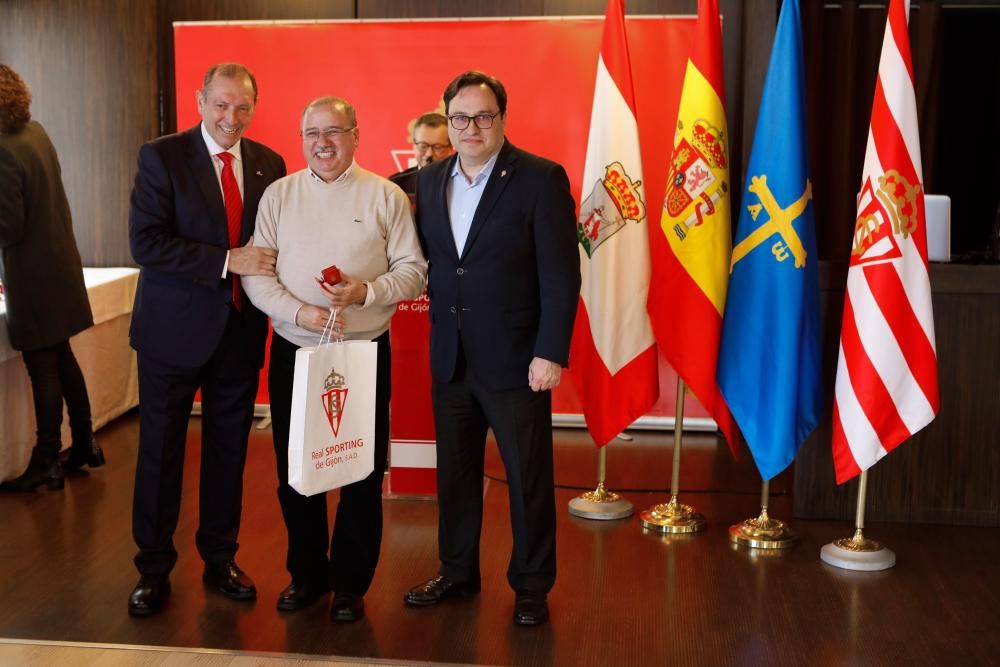 Homenaje a los socios que cumplen 50 años en el Sporting