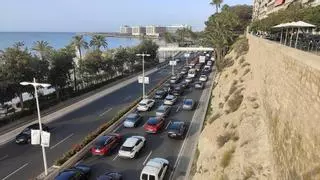 Cómo moverse en Hogueras: líneas de autobús, TRAM y paradas de taxi para no coger el coche
