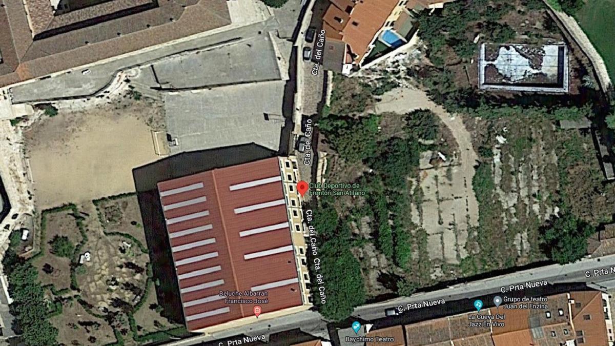 Zamora da el visto bueno al nuevo aparcamiento de 5.000 metros cuadrados en la antigua piscina del Seminario de San Atilano.