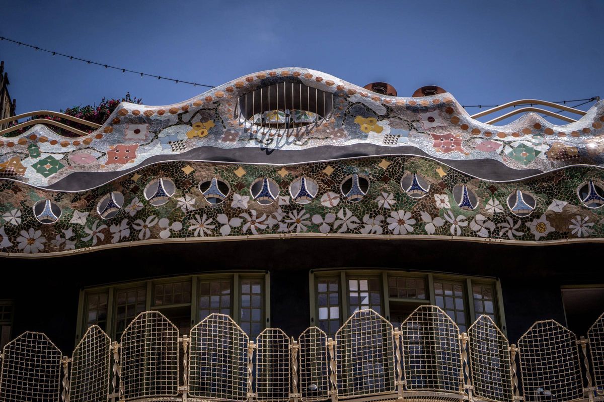 La Casa Batlló recupera sus colores originales