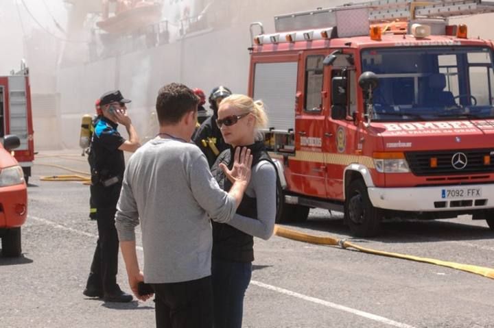 Incendio en el pesquero ruso Oleg Naydenov, atracado en el dique Reina Sofía