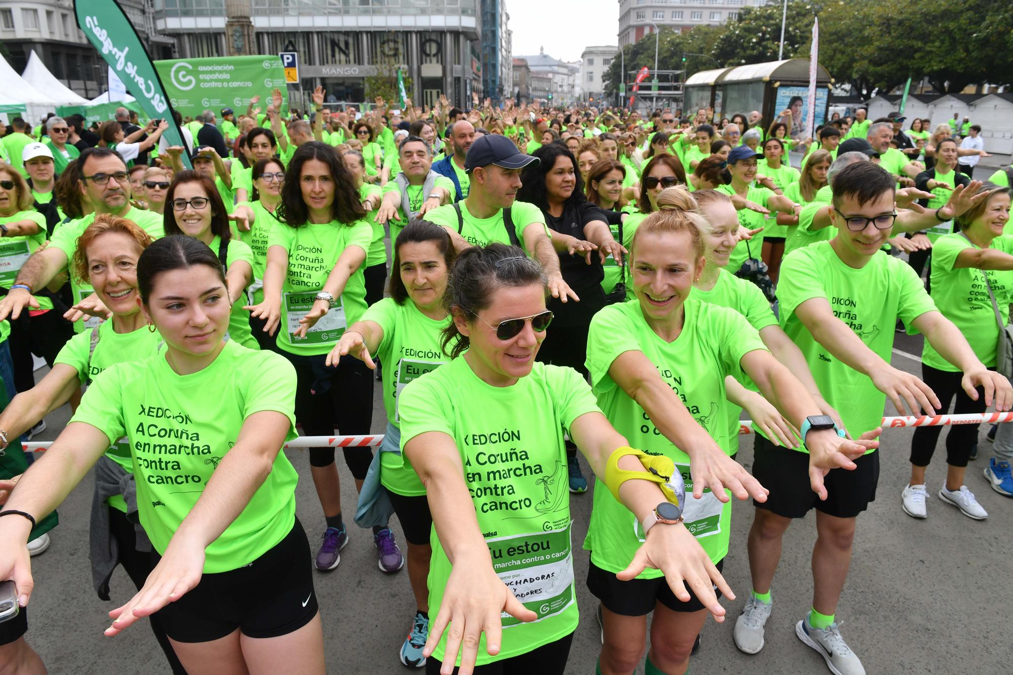 Más de 2.400 participantes en la Andaina Solidaria Contra o Cancro en A Coruña