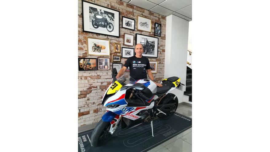 Juan Alonso Hernández, campeón de Canarias de SBK, participará en el BMW IBERIA CUP 2025 con la BMW S1000RR