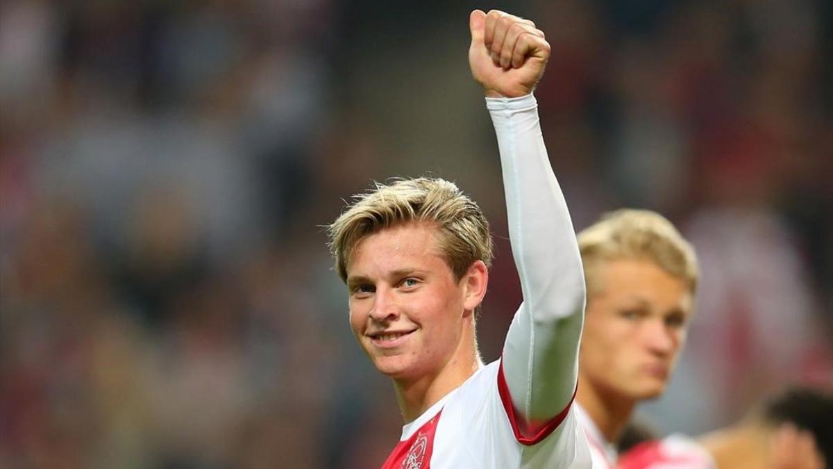 Frenkie de Jong, durante un partido de Champions entre el Ajax y el Manchester United.