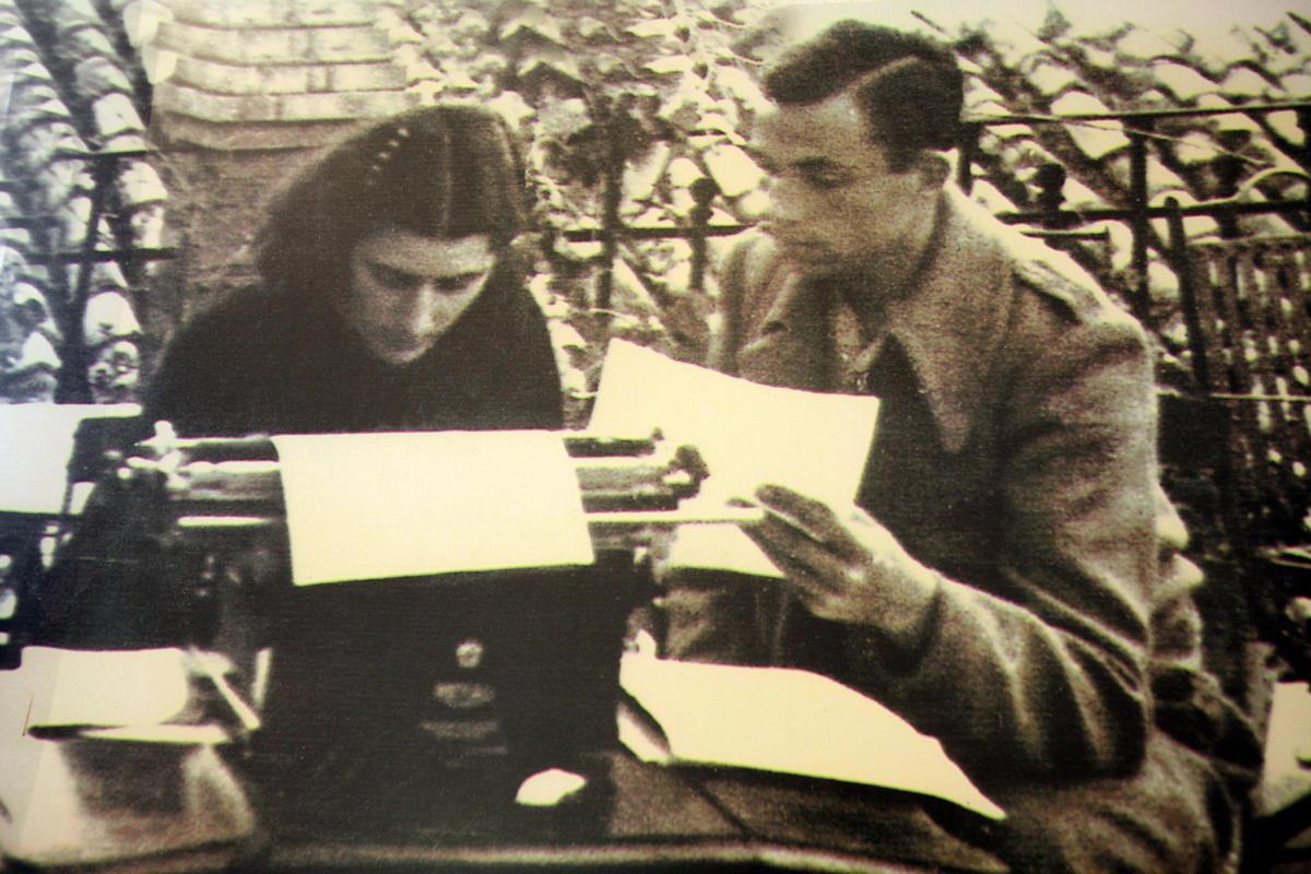 Josefina Manresa preservó el legado de Miguel Hernández