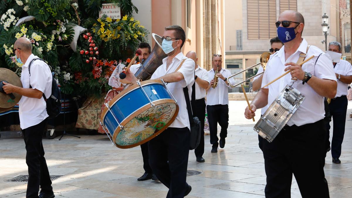 Búscate en el segundo día de Ofrenda por las calles del Mar y Avellanas (entre las 10:00 y 11:00 horas)