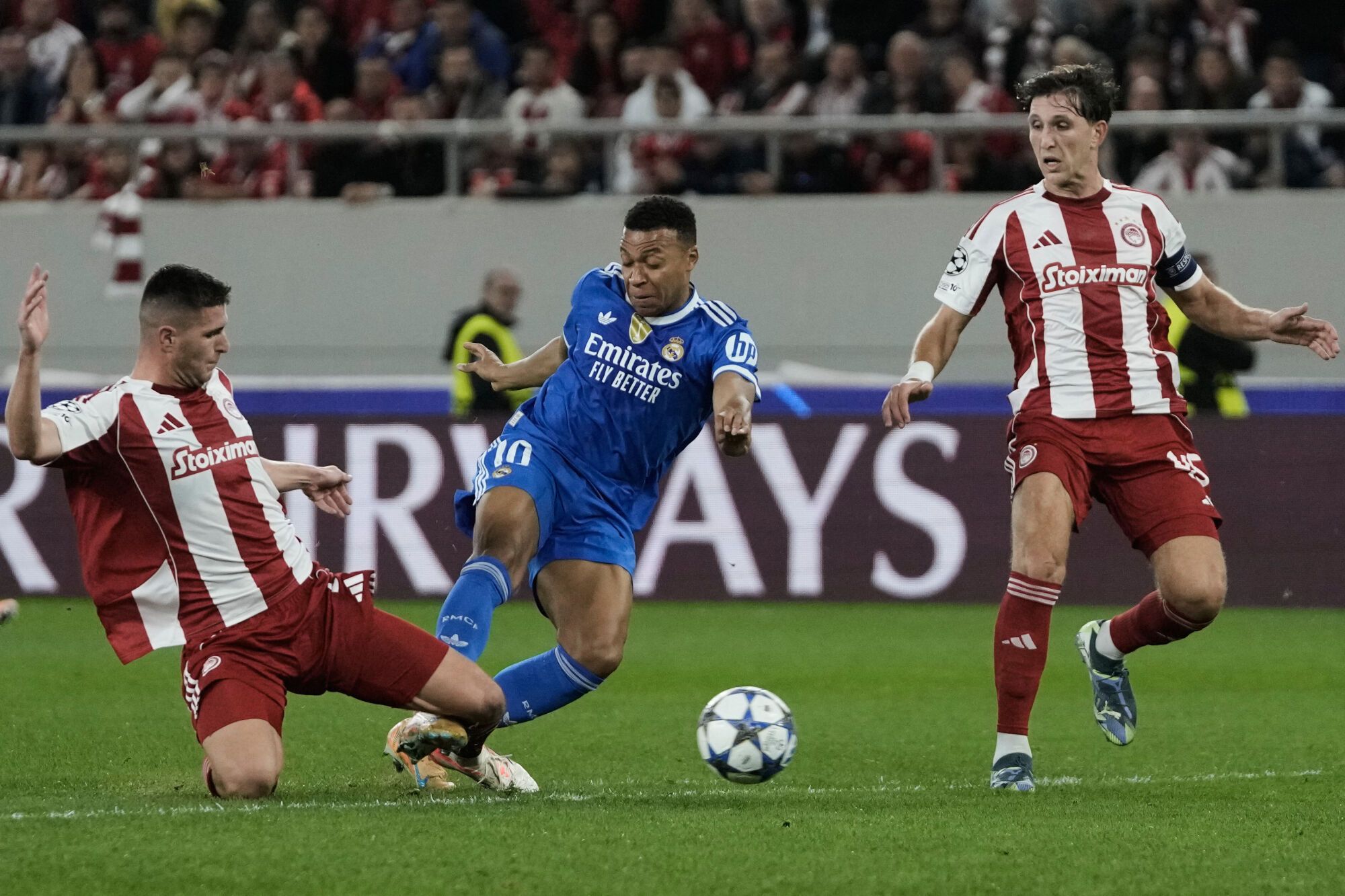 Champions League: Olympiacos - Real Madrid, en imágenes.