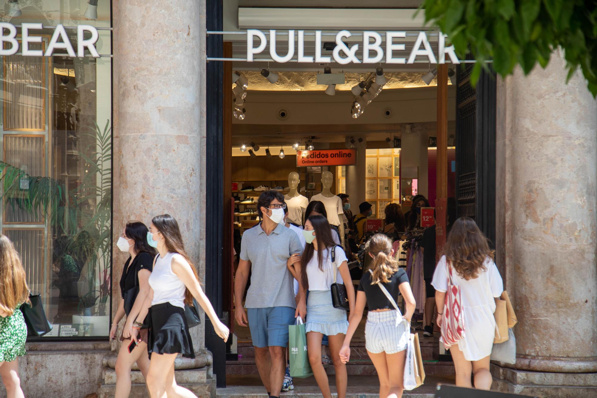 Poco interés en comprar en el primer día de rebajas