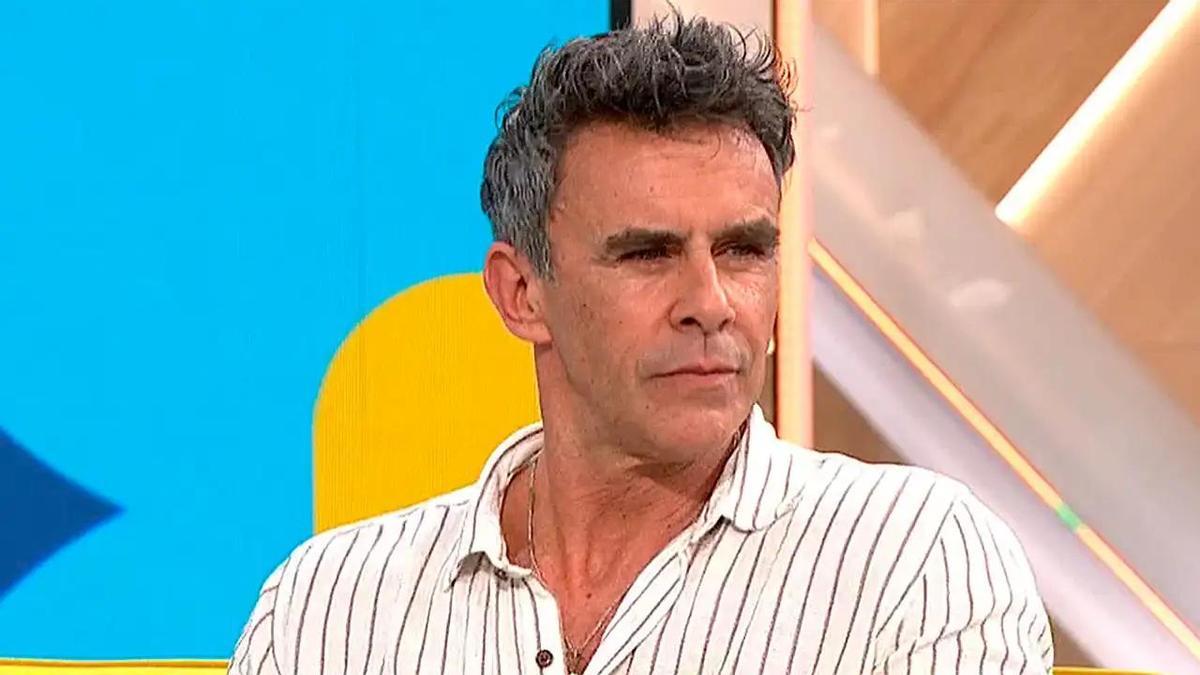 Alonso Caparrós recibe gravísimas amenazas tras desvelar que un director le hizo una propuesta sexual