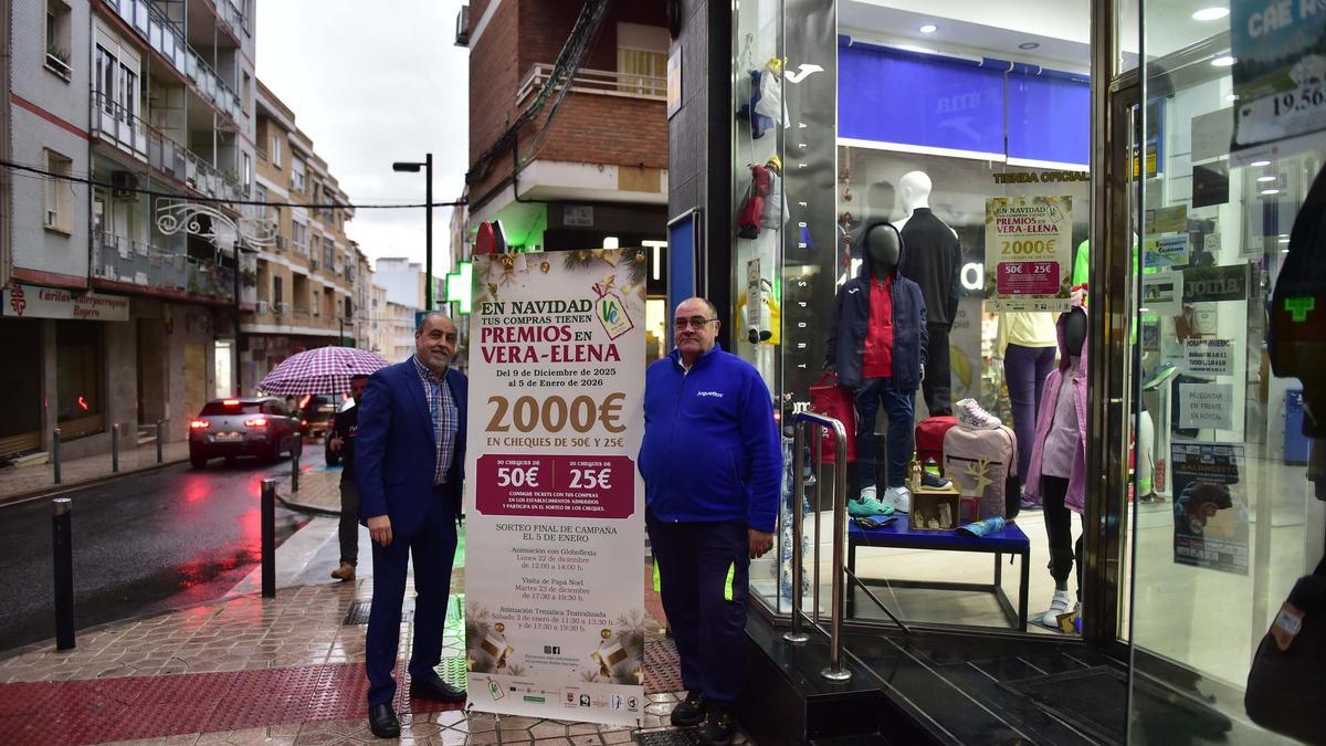 Plasencia regala 2.000 euros en cheques por Navidad: el comercio de Vera-Elena los sortea por compras.