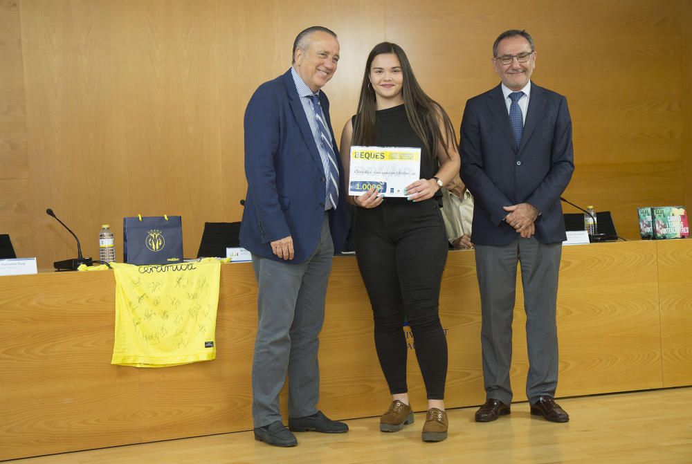 Entrega de las becas Endavant Formació del Villarreal CF