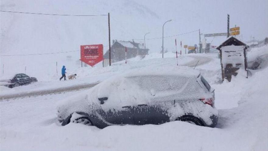 El frío y la nieve mantienen congelado y bajo alerta a Aragón